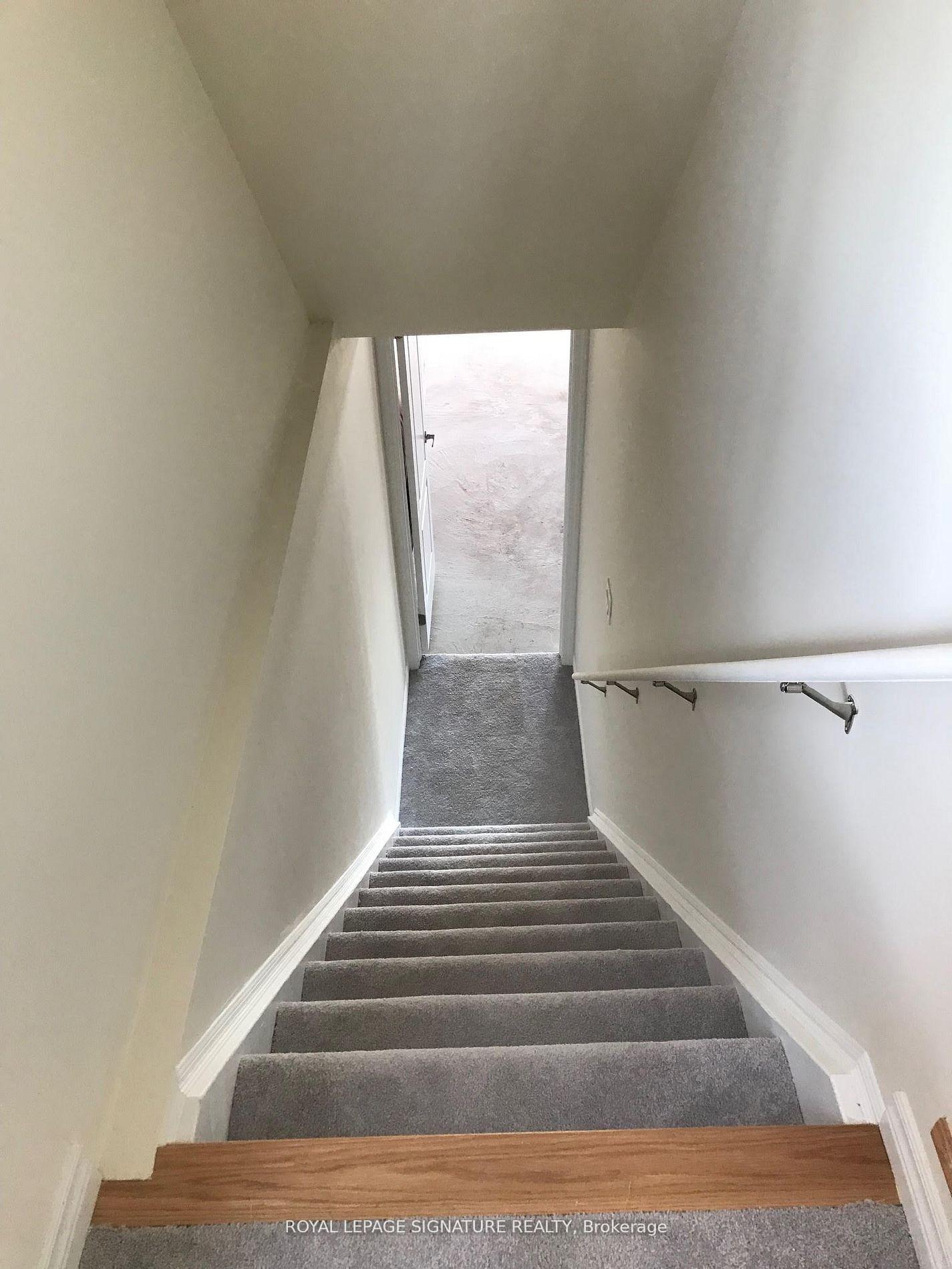 Photo 33 of 120 Mincing Trail, Brampton, Northwest Brampton — HOMEH