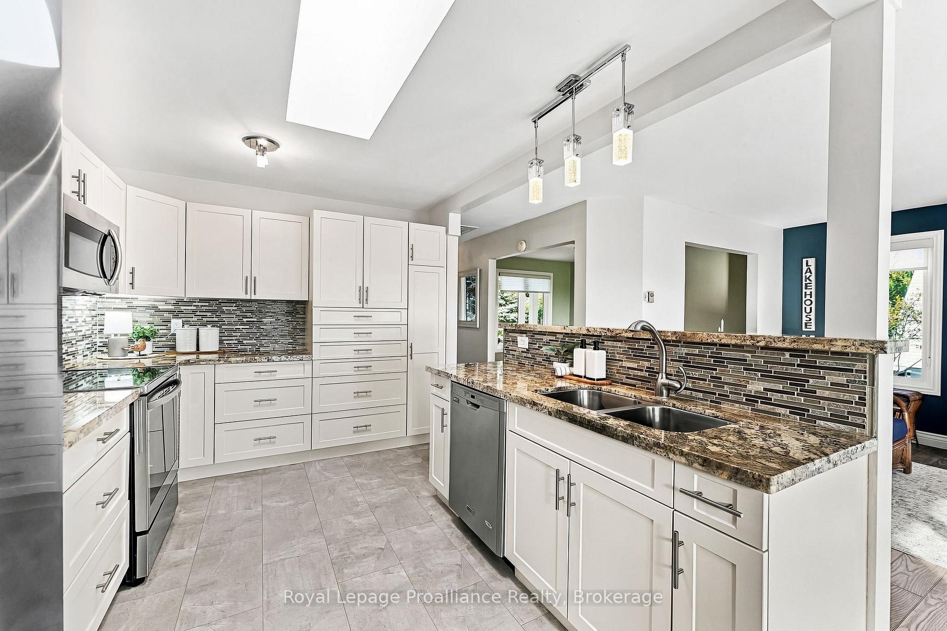 Photo 15 of 110 Lakehurst Street, Brighton, Rural Brighton — HOMEH