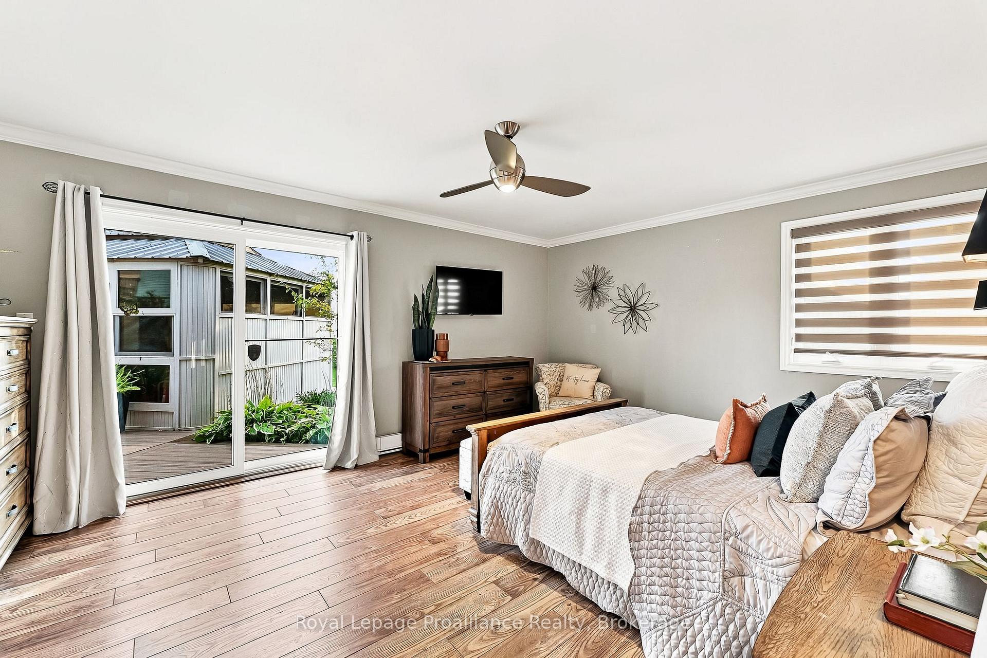 Photo 24 of 110 Lakehurst Street, Brighton, Rural Brighton — HOMEH