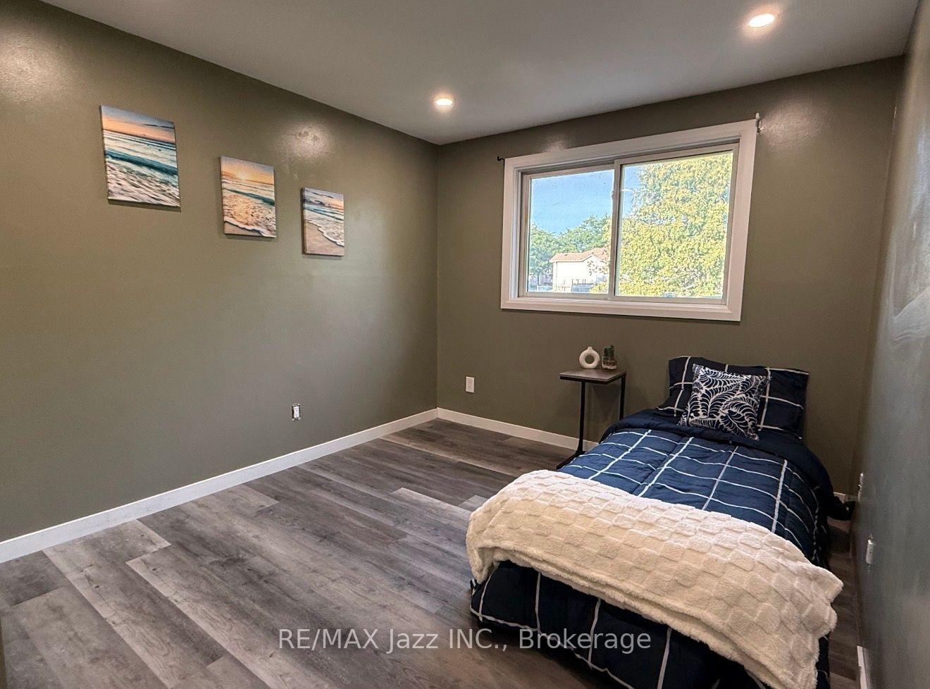 Photo 22 of 1293 Ludlow Court, Oshawa, Centennial — HOMEH
