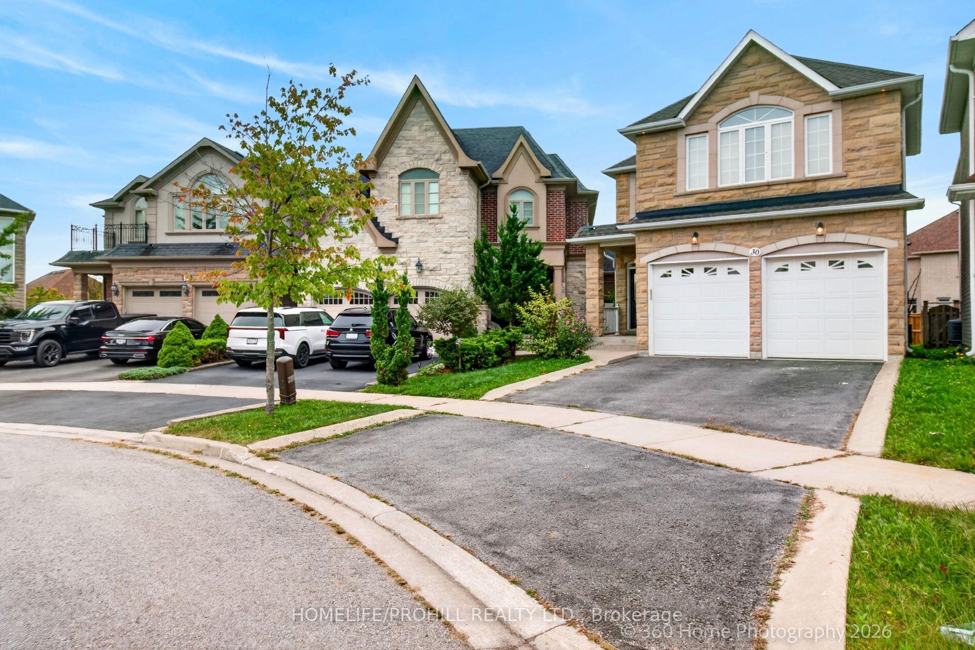Photo 2 of 30 Danpatrick Drive, Richmond Hill, Rouge Woods — HOMEH