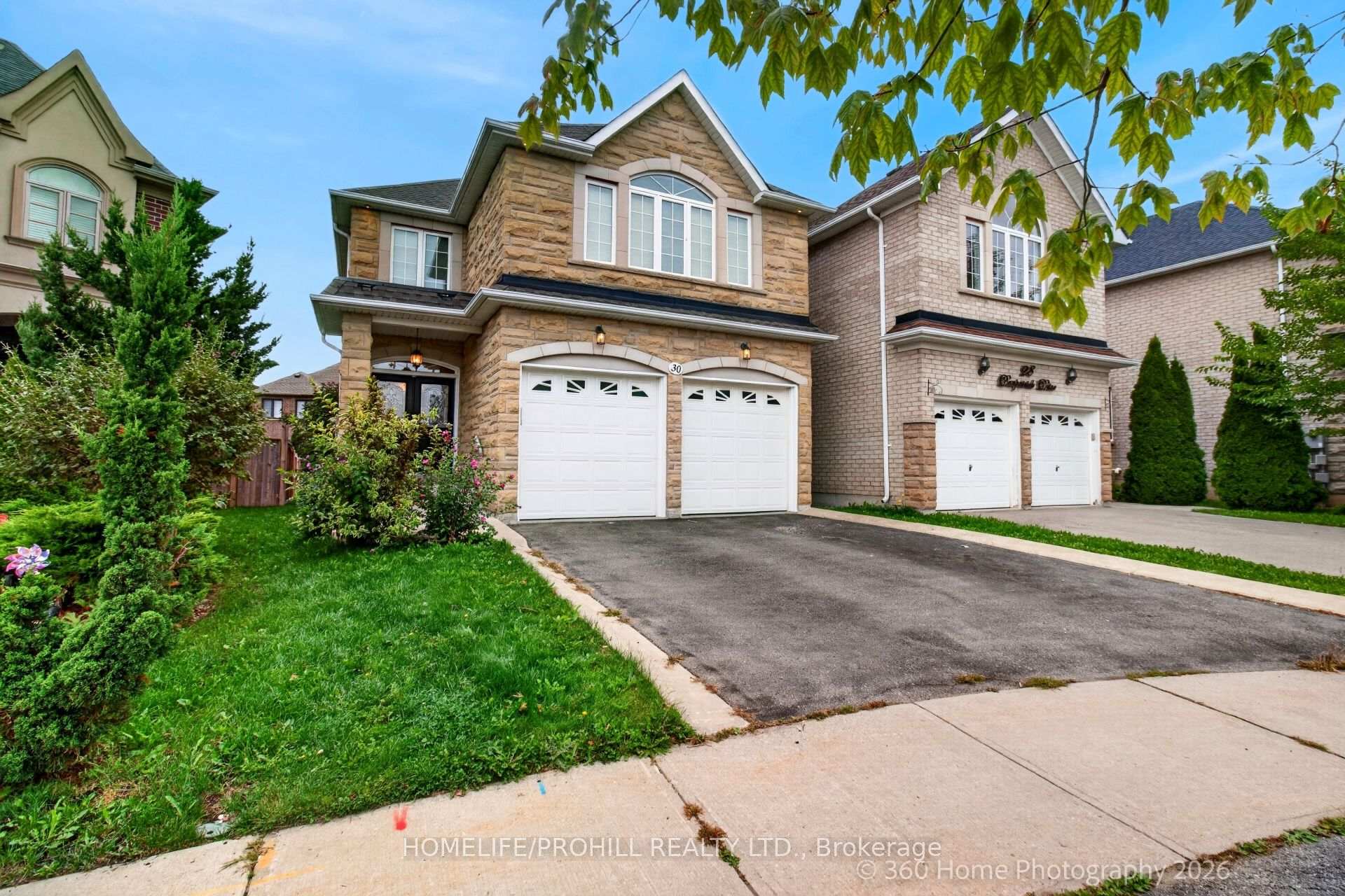 Photo 3 of 30 Danpatrick Drive, Richmond Hill, Rouge Woods — HOMEH