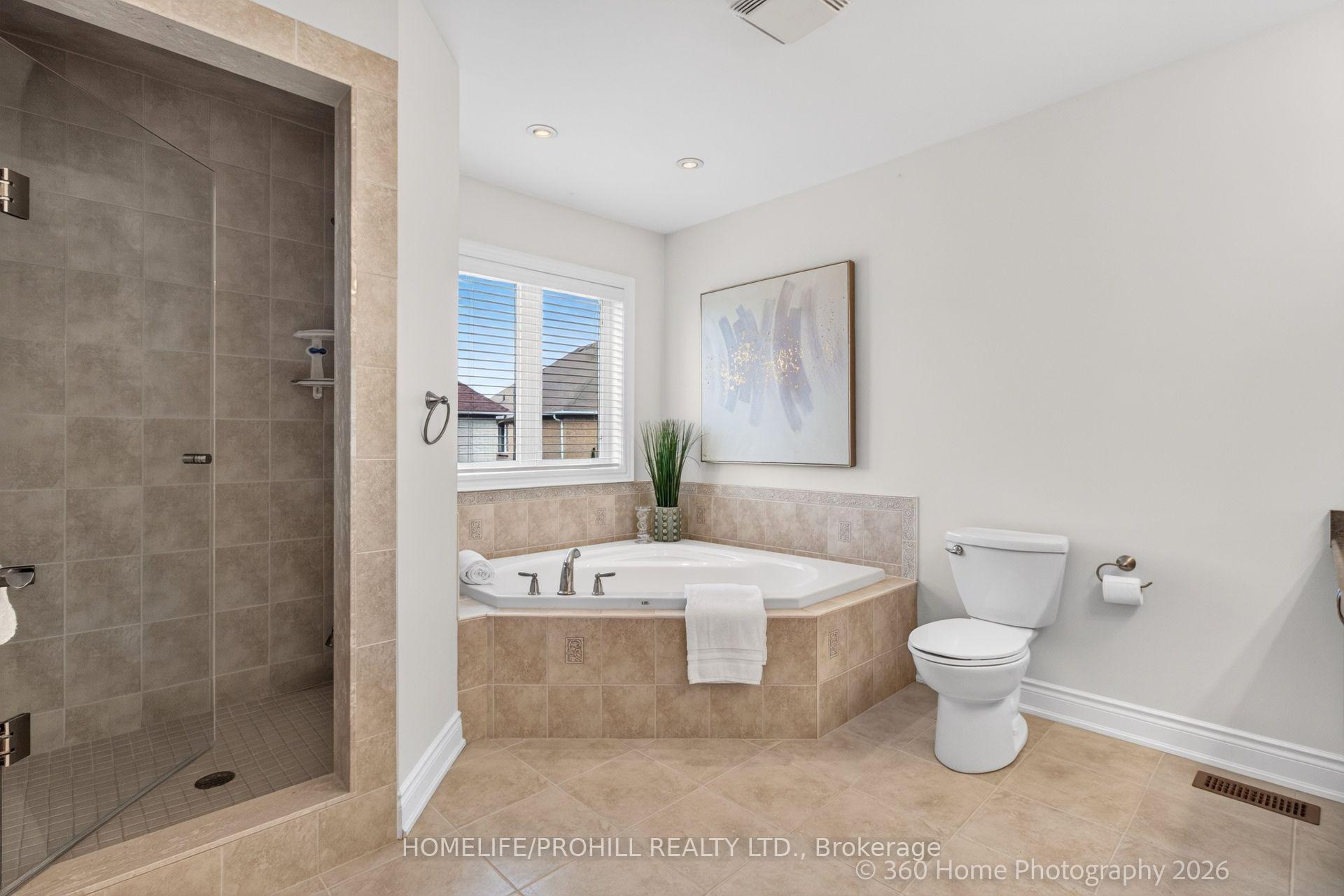 Photo 23 of 30 Danpatrick Drive, Richmond Hill, Rouge Woods — HOMEH