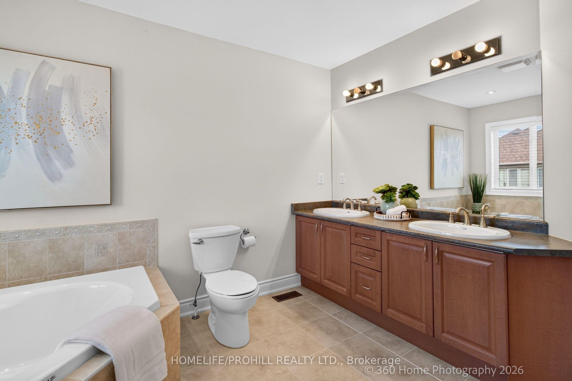 Photo 24 of 30 Danpatrick Drive, Richmond Hill, Rouge Woods — HOMEH