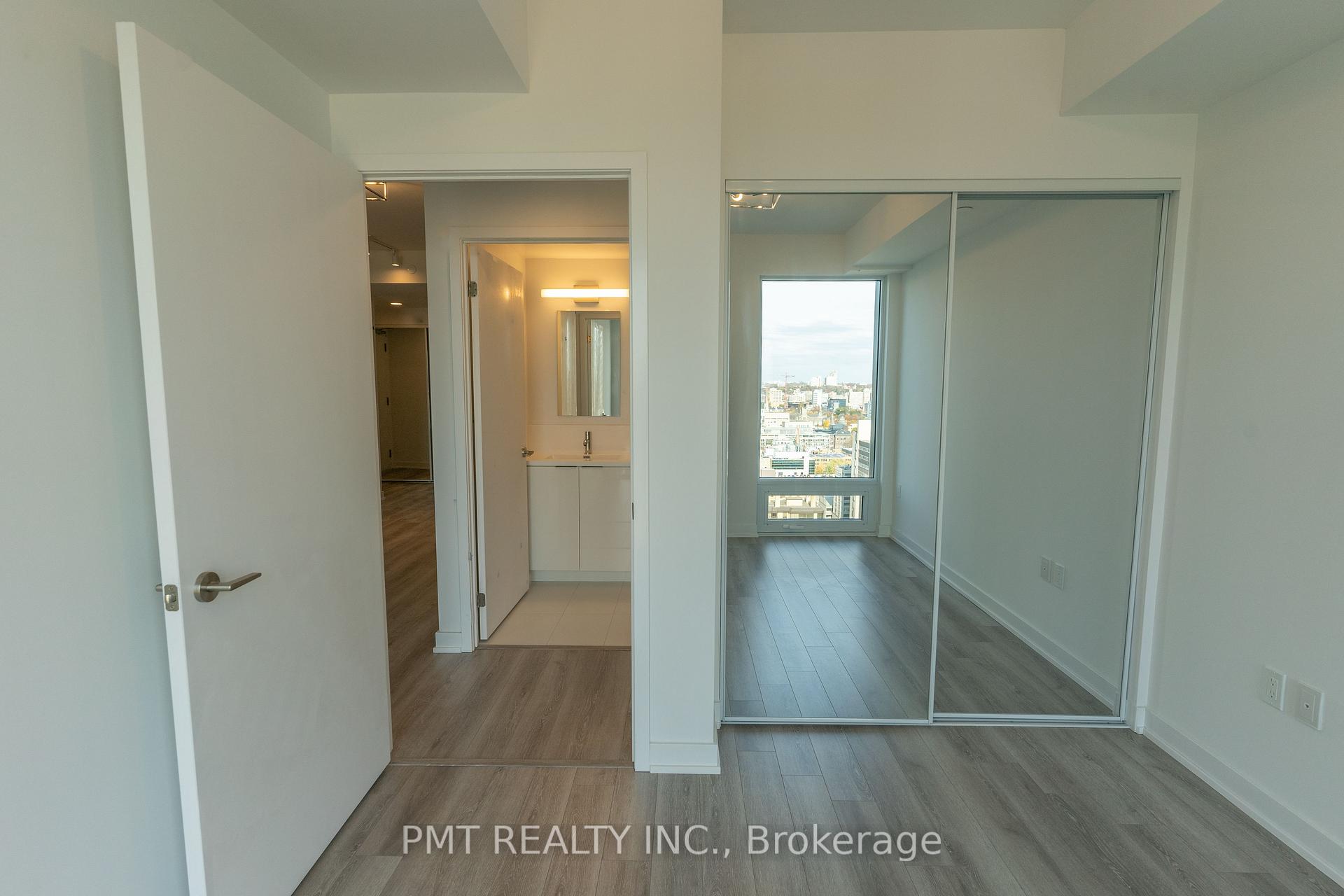 Photo 7 of Unit 2701, 238 Simcoe Street, Toronto, Kensington-Chinatown — HOMEH