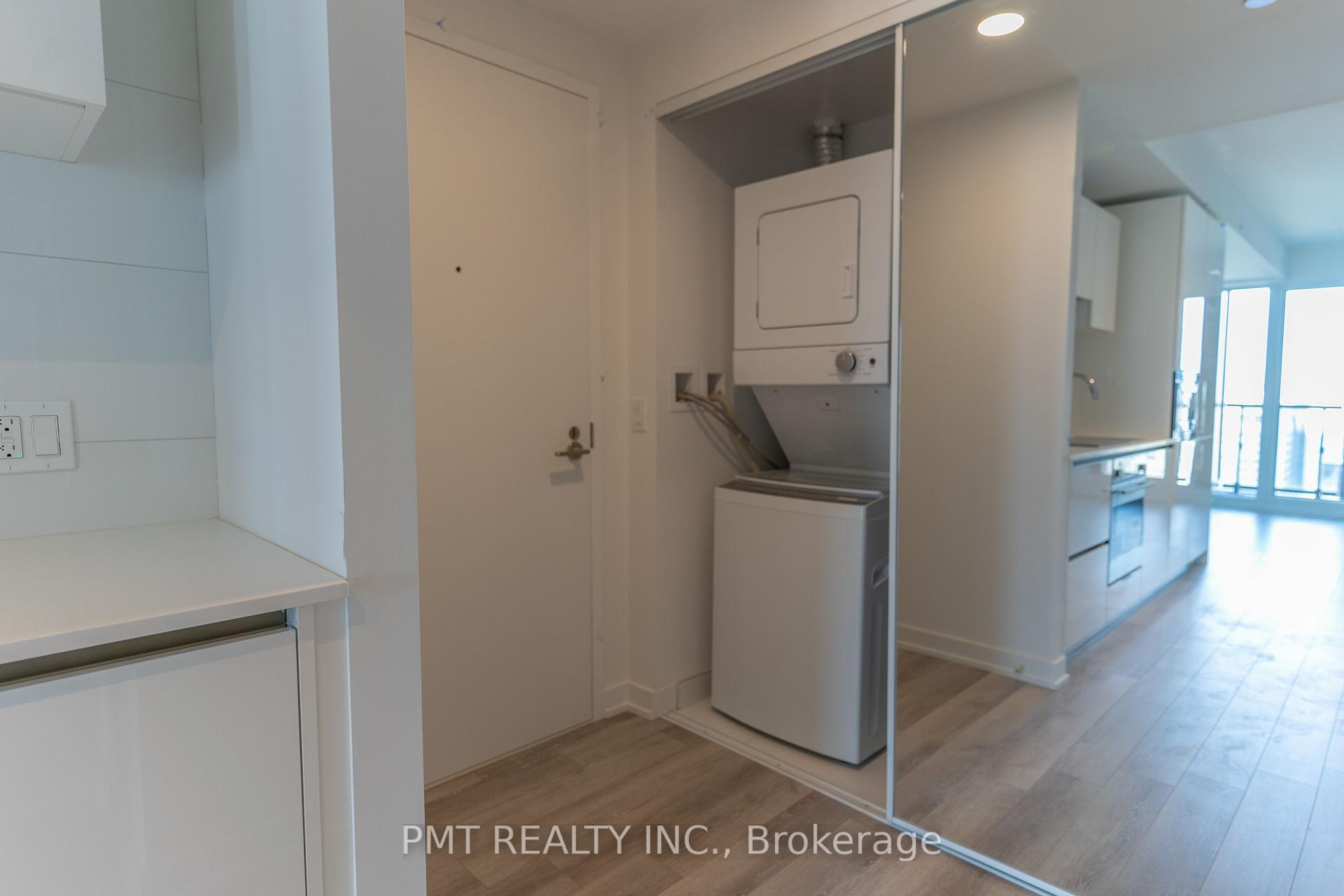 Photo 10 of Unit 2701, 238 Simcoe Street, Toronto, Kensington-Chinatown — HOMEH
