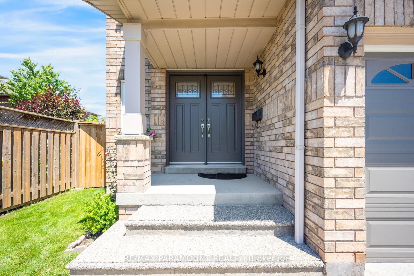 Photo 4 of 6407 Ormindale Way, Mississauga, East Credit — HOMEH