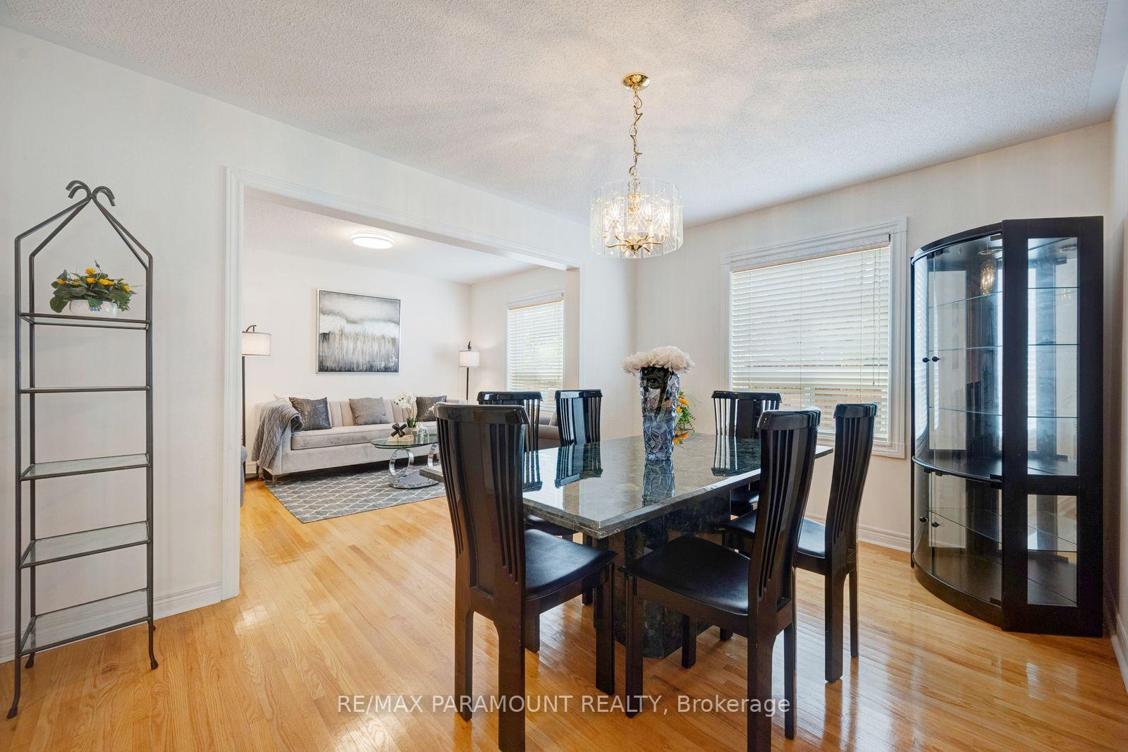Photo 15 of 6407 Ormindale Way, Mississauga, East Credit — HOMEH