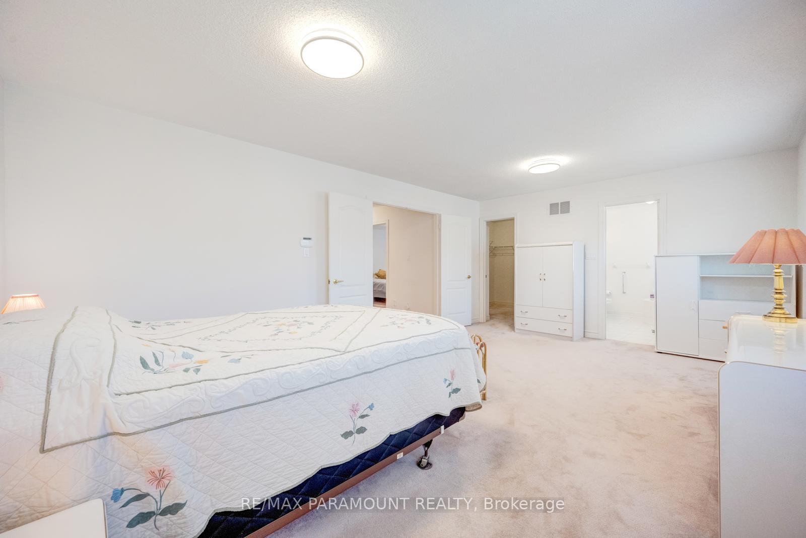 Photo 37 of 6407 Ormindale Way, Mississauga, East Credit — HOMEH