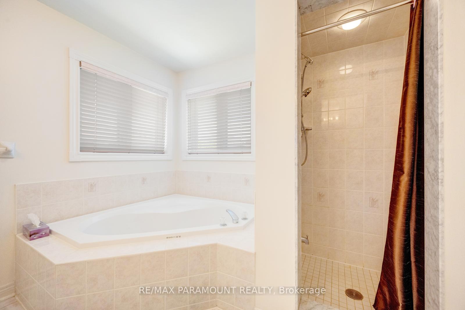Photo 40 of 6407 Ormindale Way, Mississauga, East Credit — HOMEH