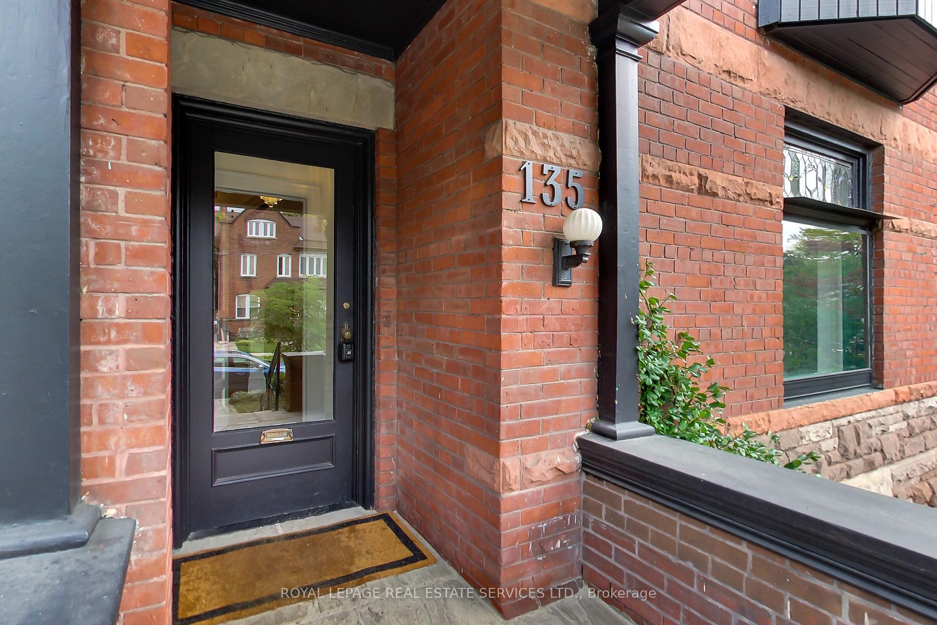 Photo 2 of 135 Madison Avenue, Toronto, The Annex — HOMEH