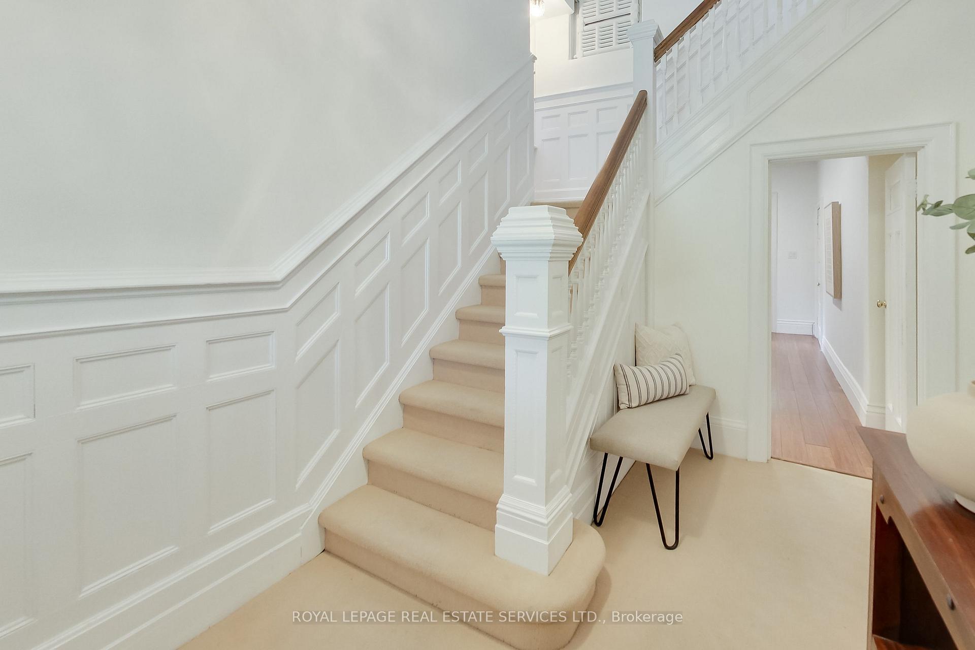 Photo 4 of 135 Madison Avenue, Toronto, The Annex — HOMEH