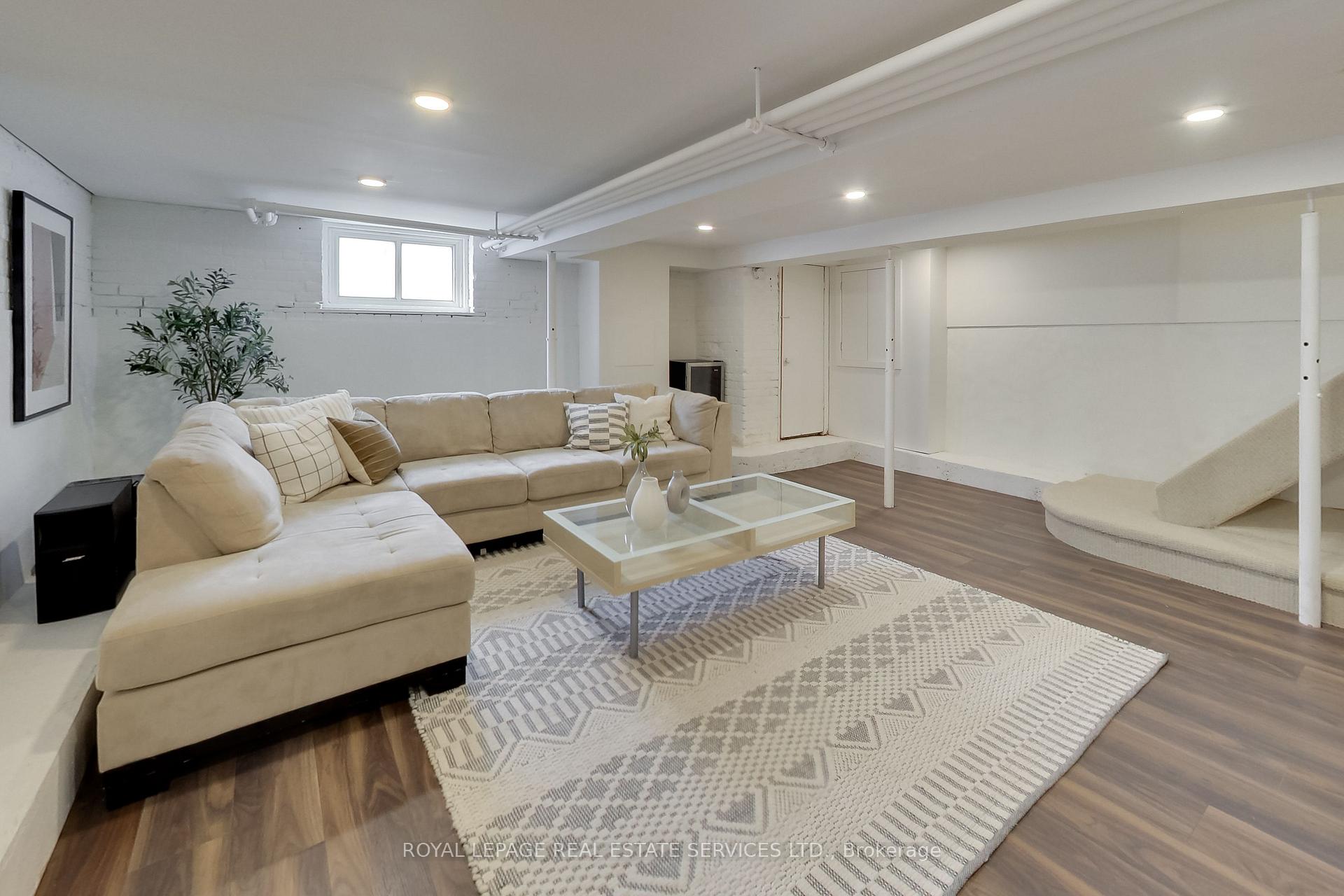 Photo 47 of 135 Madison Avenue, Toronto, The Annex — HOMEH