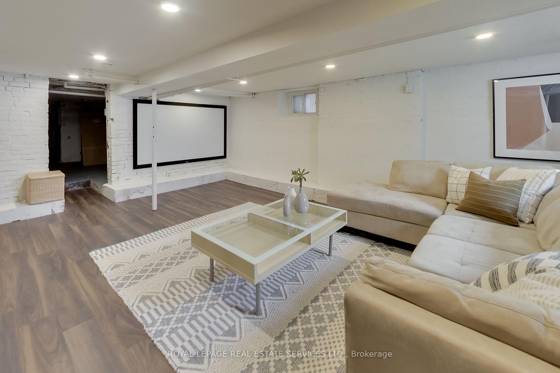 Photo 48 of 135 Madison Avenue, Toronto, The Annex — HOMEH