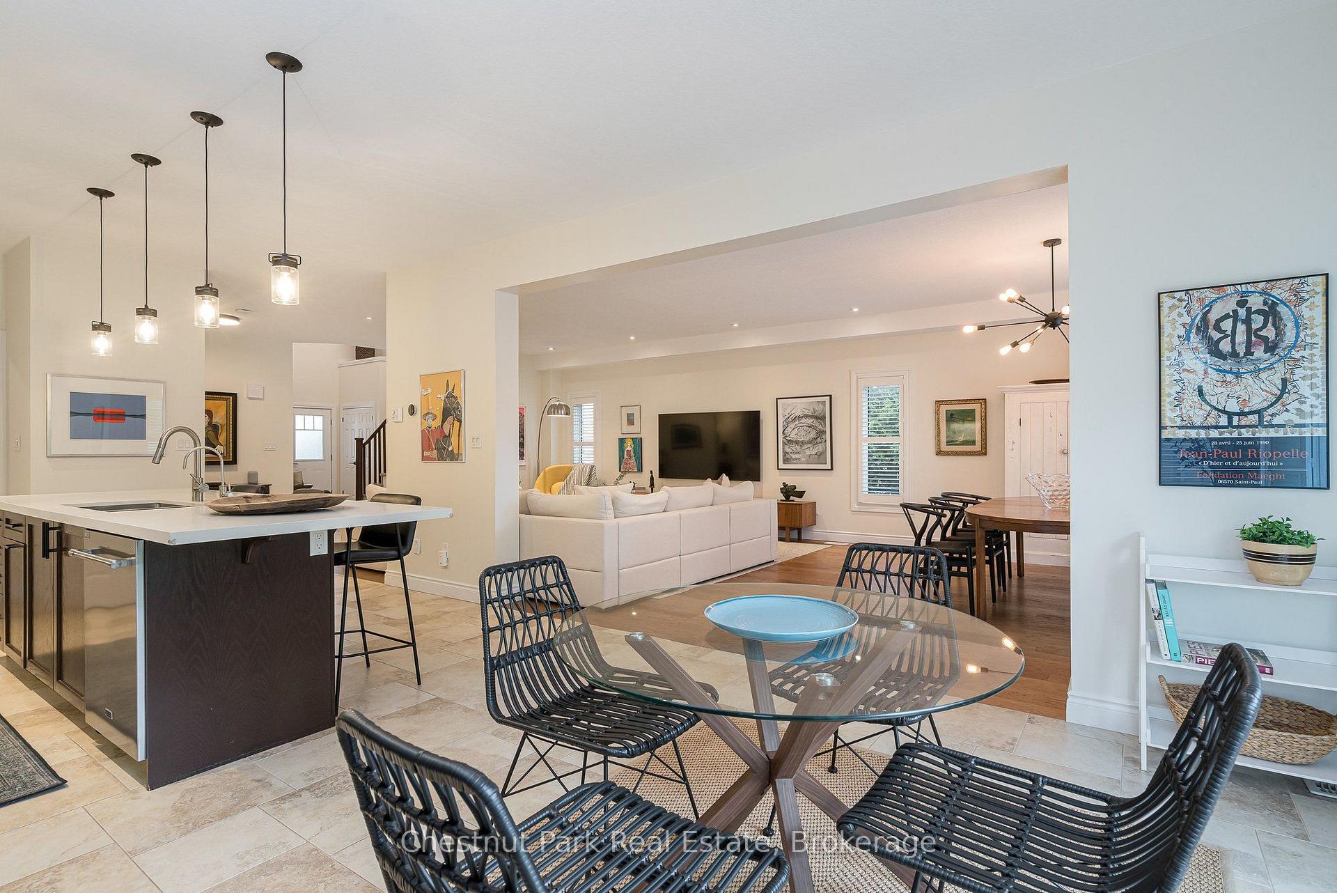 Photo 16 of 35 Kayla Crescent, Collingwood — HOMEH