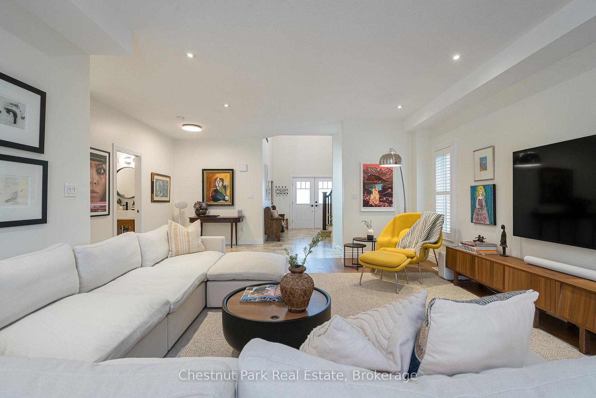 Photo 22 of 35 Kayla Crescent, Collingwood — HOMEH