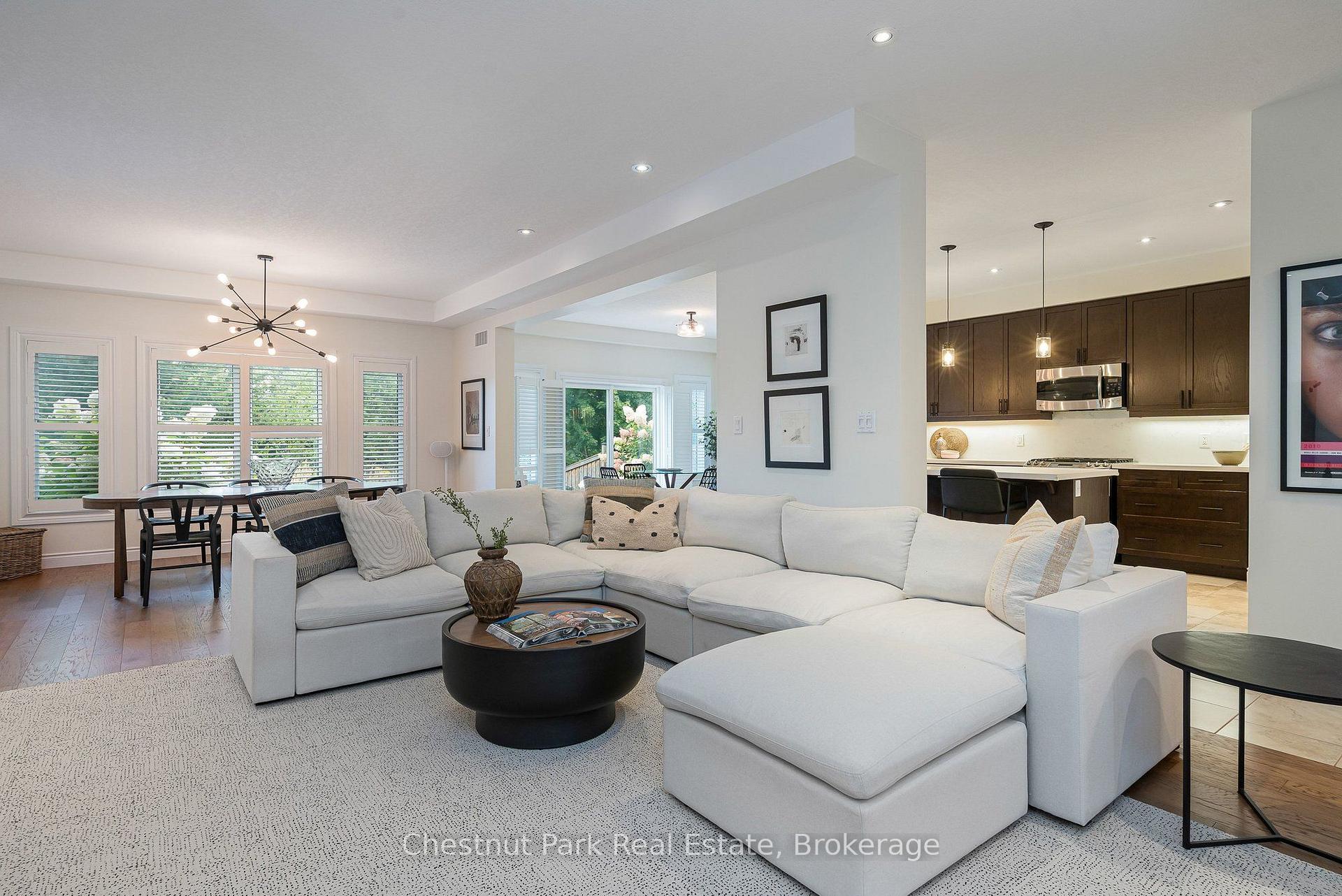 Photo 24 of 35 Kayla Crescent, Collingwood — HOMEH