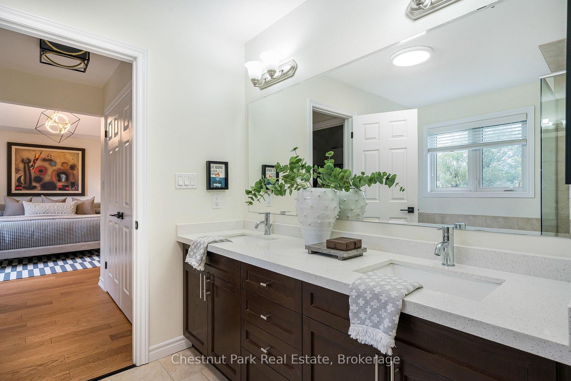 Photo 31 of 35 Kayla Crescent, Collingwood — HOMEH