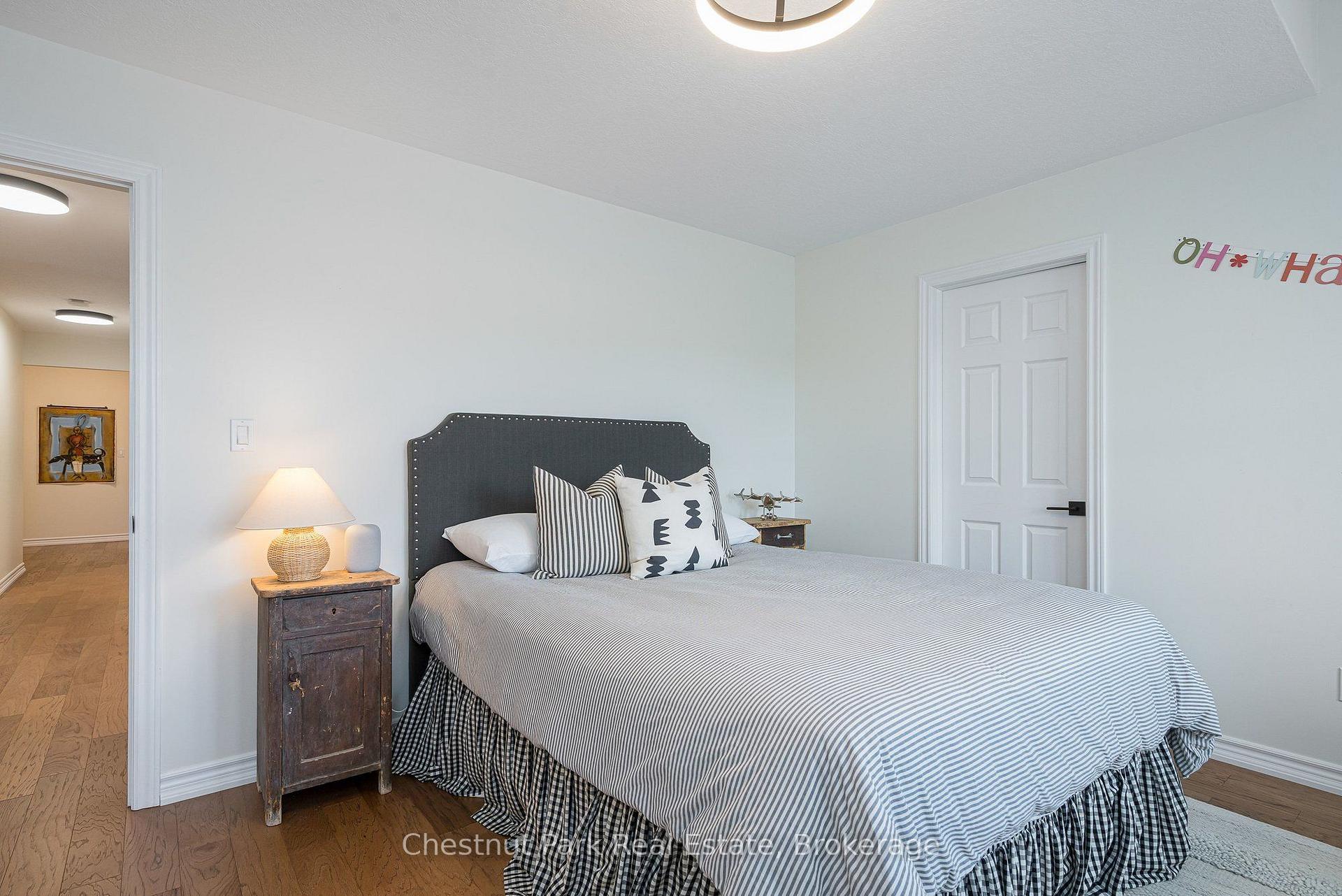 Photo 39 of 35 Kayla Crescent, Collingwood — HOMEH
