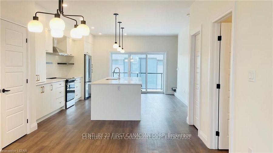 Photo 6 of Unit 104, 361 Quarter Town Line, Tillsonburg — HOMEH