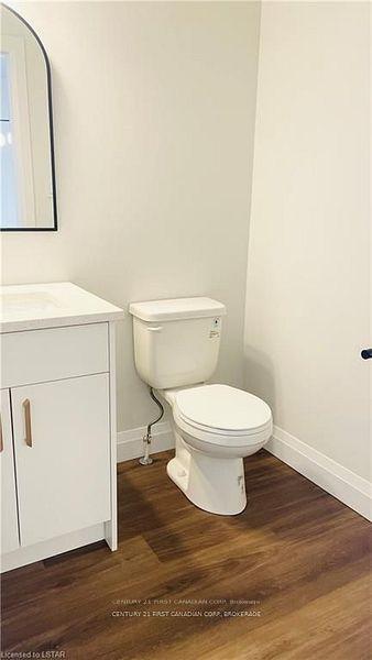 Photo 15 of Unit 104, 361 Quarter Town Line, Tillsonburg — HOMEH