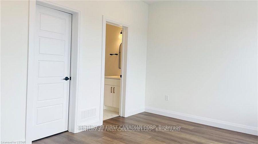 Photo 25 of Unit 104, 361 Quarter Town Line, Tillsonburg — HOMEH
