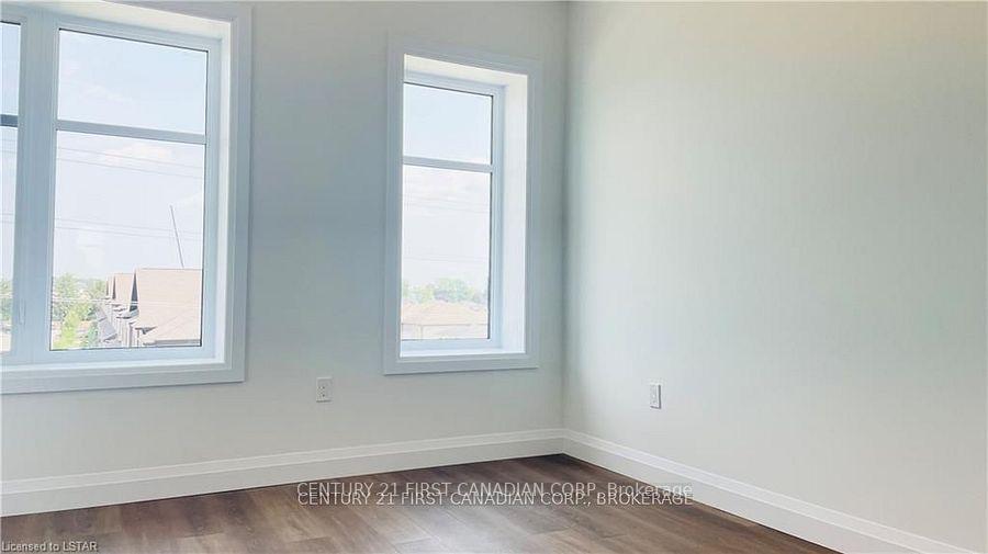 Photo 30 of Unit 104, 361 Quarter Town Line, Tillsonburg — HOMEH