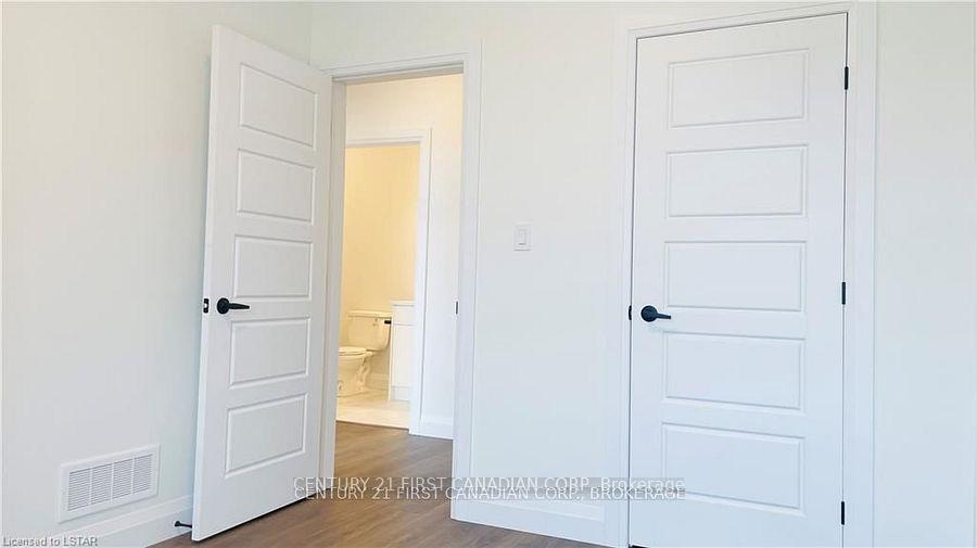 Photo 33 of Unit 104, 361 Quarter Town Line, Tillsonburg — HOMEH