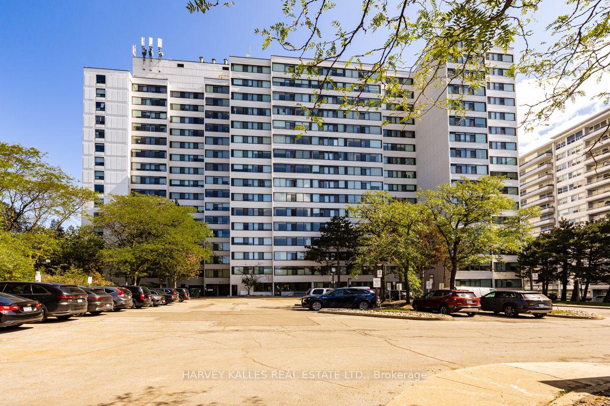 Photo 2 of Unit 110, 3000 Bathurst Street, Toronto, Englemount-Lawrence — HOMEH