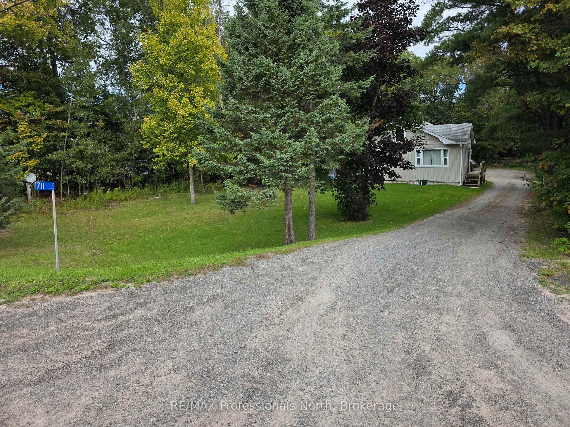 Photo of 711 Muskoka 3 Road N
