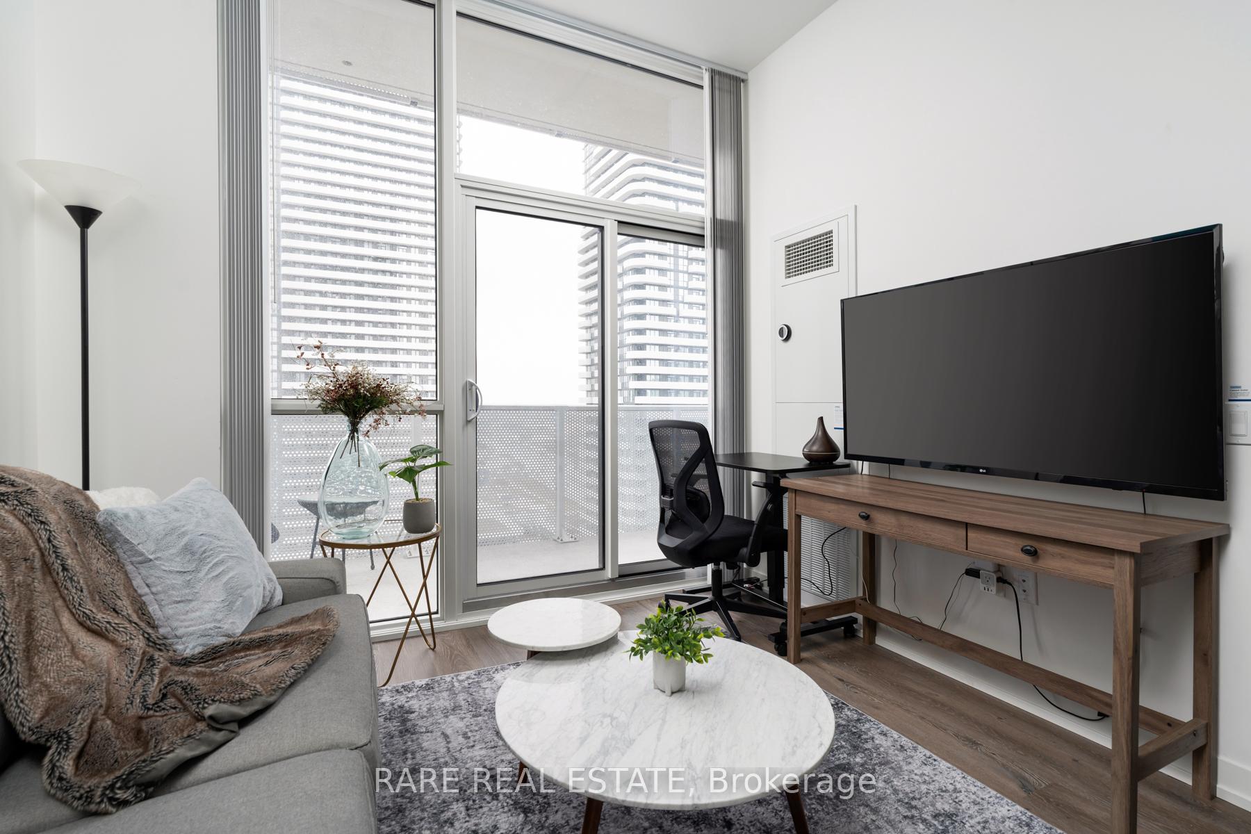 Photo 7 of Unit 1916, 28 Interchange Way, Vaughan, Vaughan Corporate Centre — HOMEH