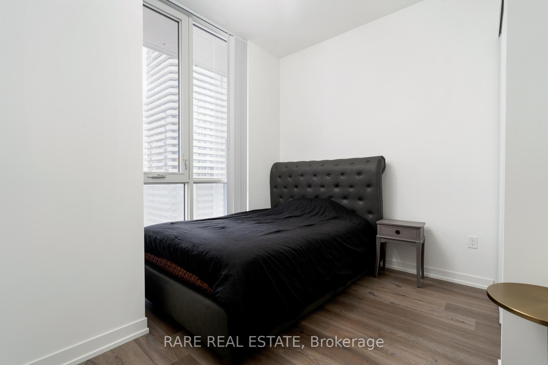 Photo 12 of Unit 1916, 28 Interchange Way, Vaughan, Vaughan Corporate Centre — HOMEH