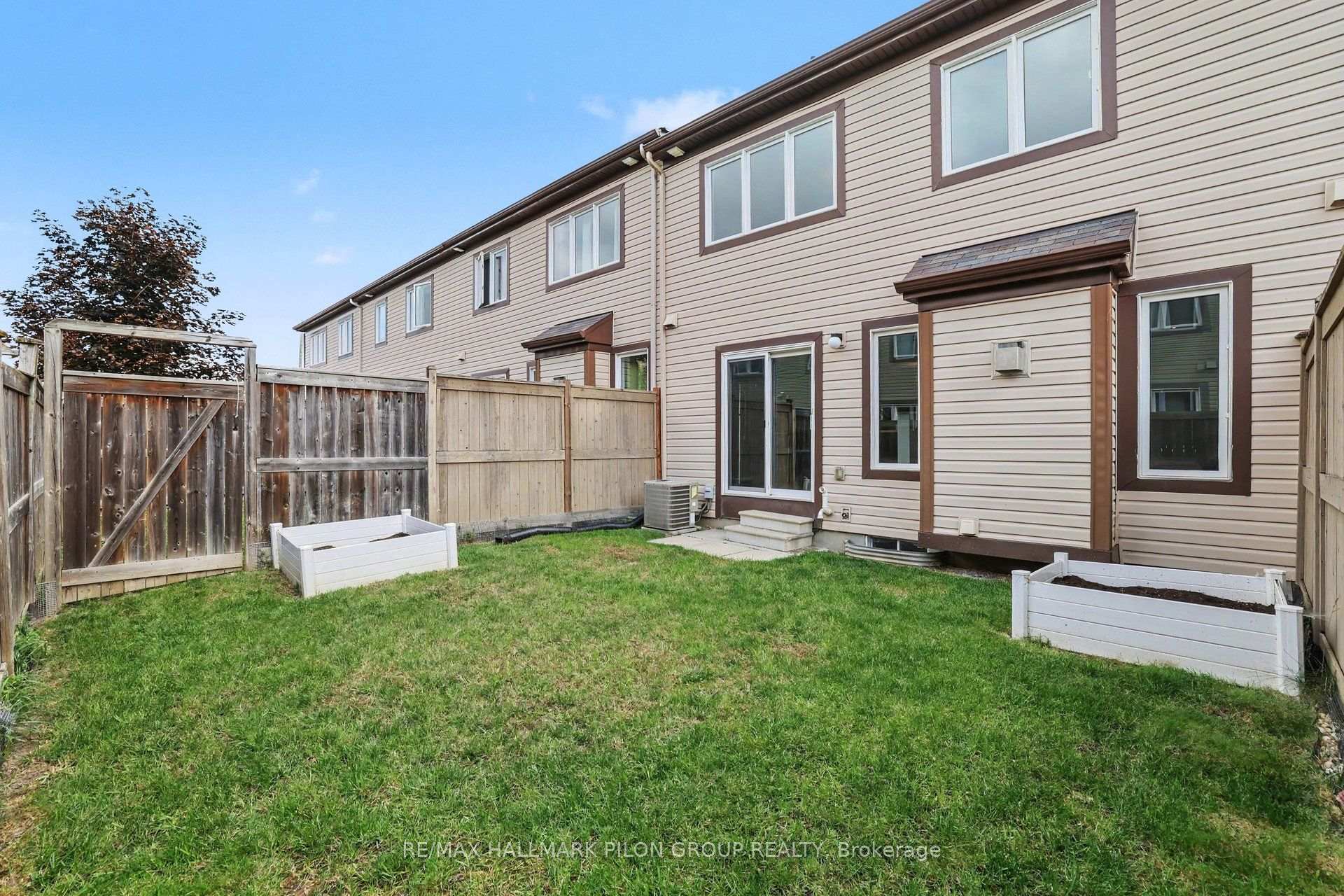 Photo 15 of 232 Soleil Avenue, Ottawa, Notting Hill/Summerside — HOMEH