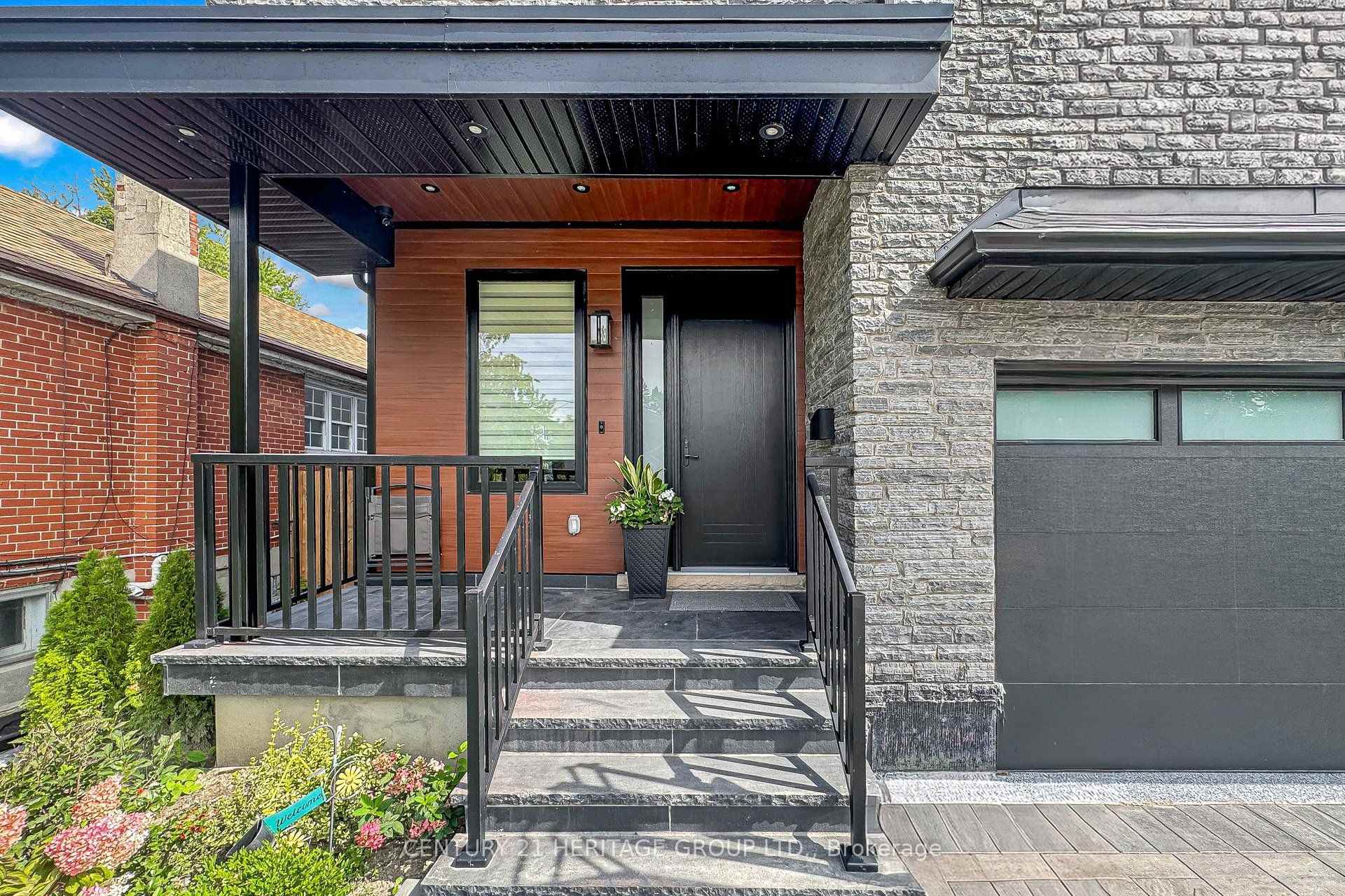Photo 16 of 99 Twenty Seventh Street, Etobicoke, Long Branch — HOMEH