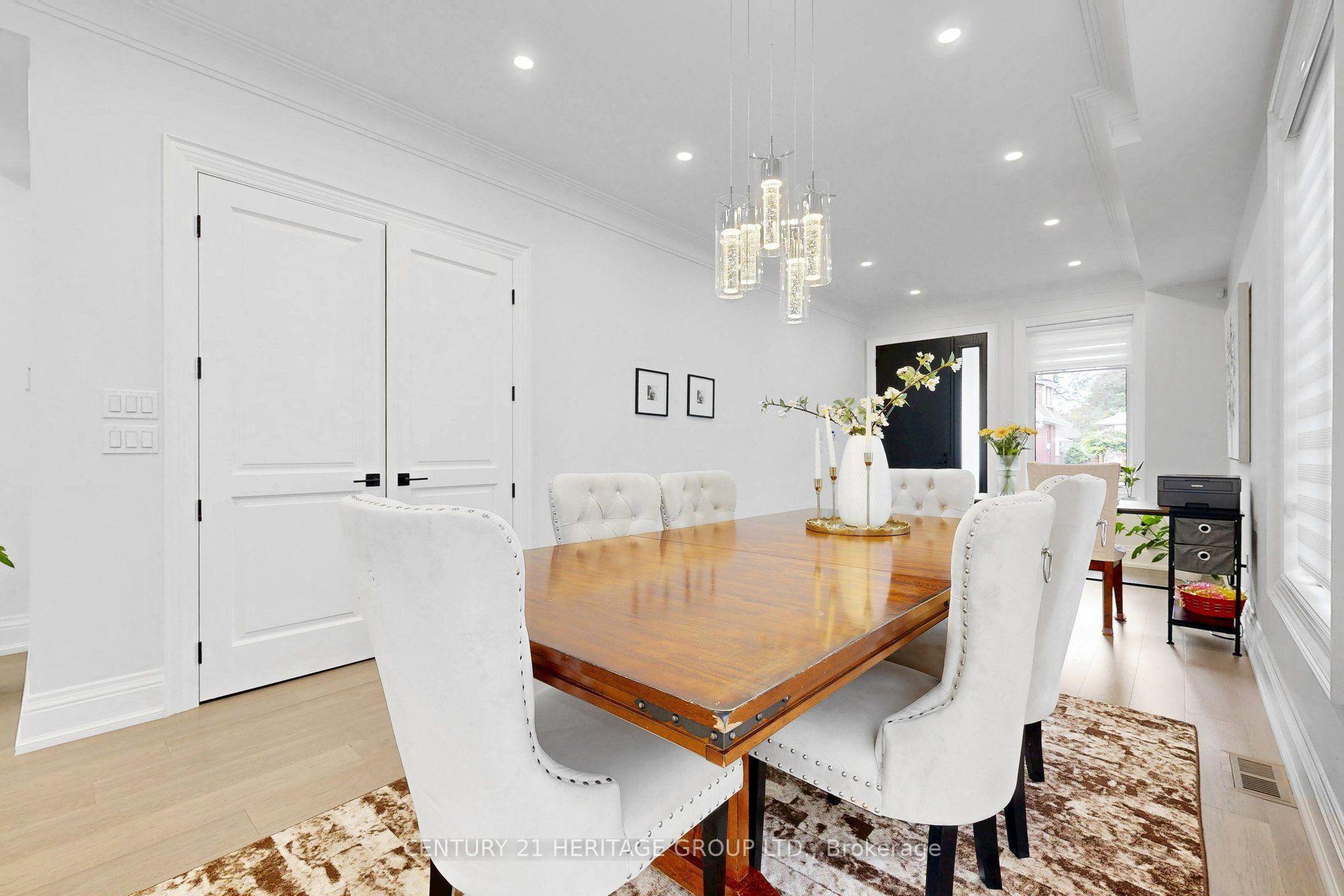 Photo 19 of 99 Twenty Seventh Street, Etobicoke, Long Branch — HOMEH