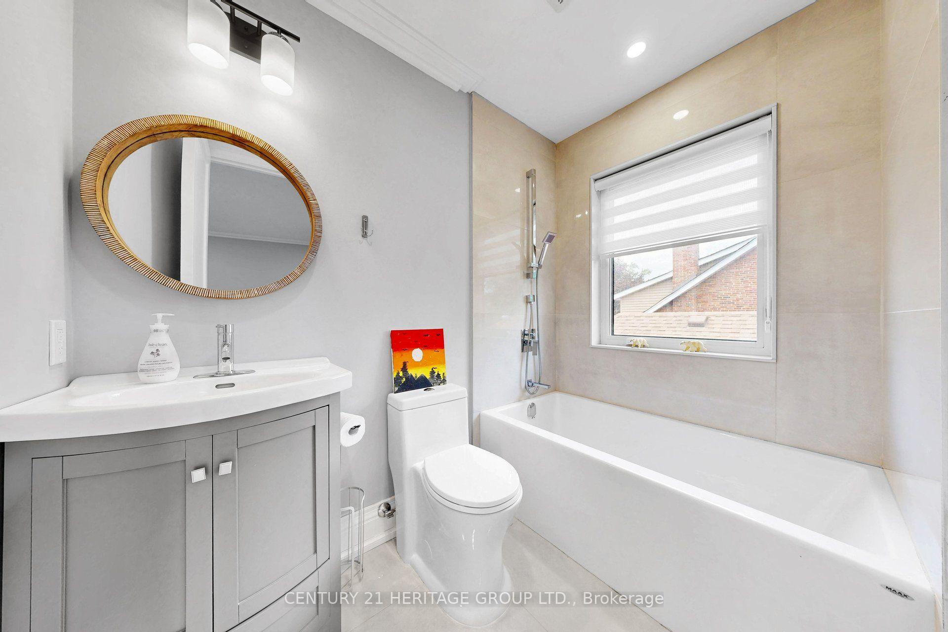 Photo 39 of 99 Twenty Seventh Street, Etobicoke, Long Branch — HOMEH