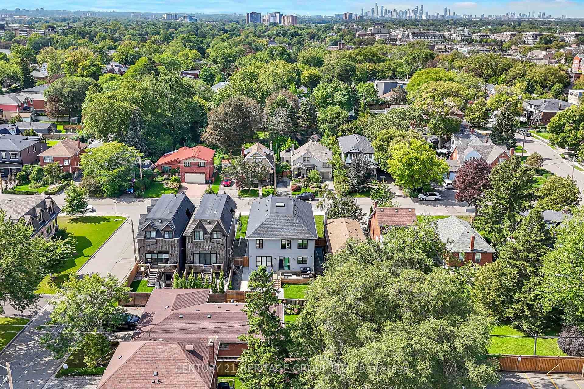 Photo 58 of 99 Twenty Seventh Street, Etobicoke, Long Branch — HOMEH