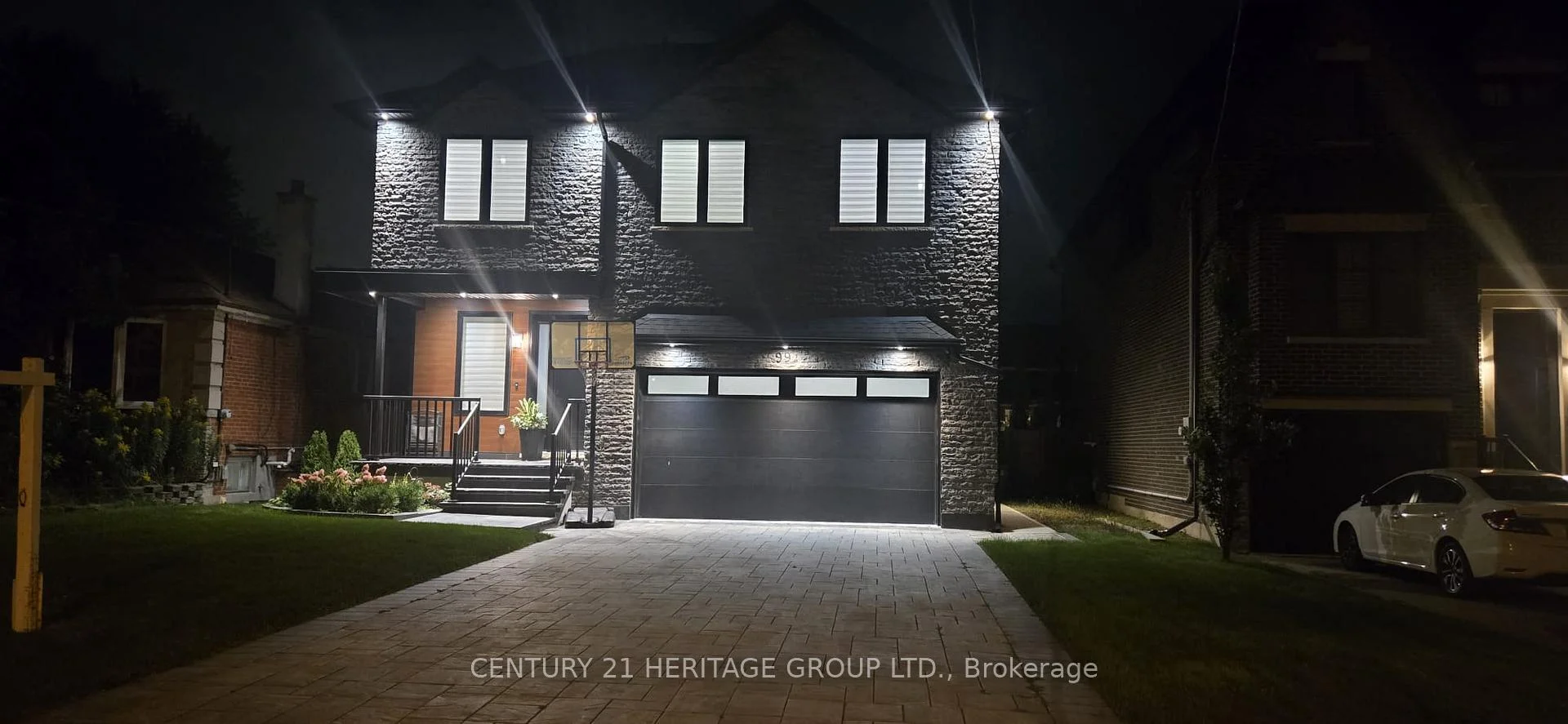 Photo 3 of 99 Twenty Seventh Street, Etobicoke, Long Branch — HOMEH