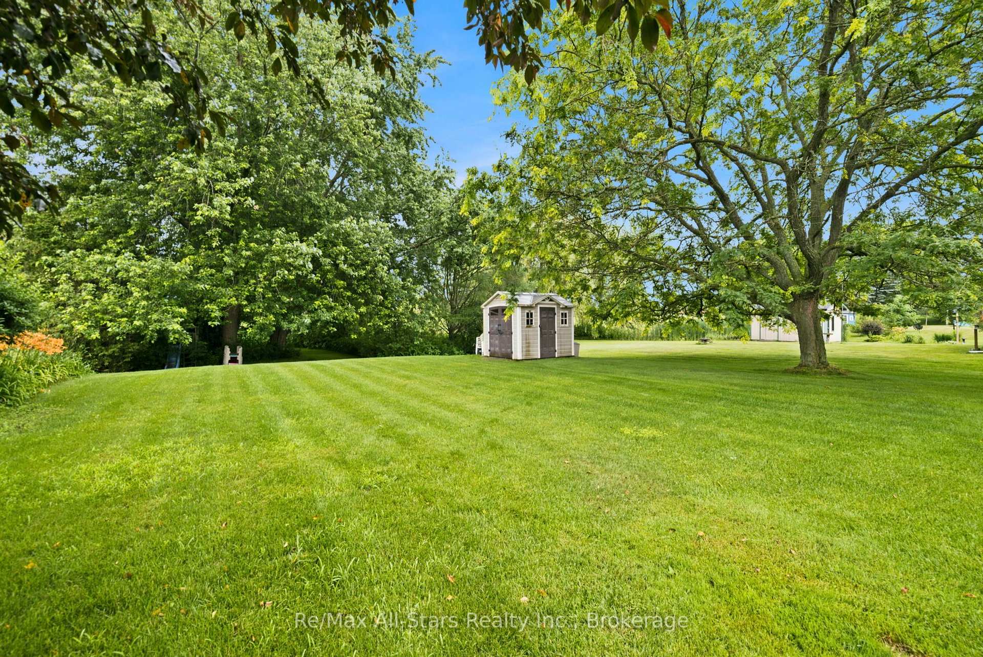 Photo 32 of 263 Union Avenue, Scugog, Port Perry — HOMEH