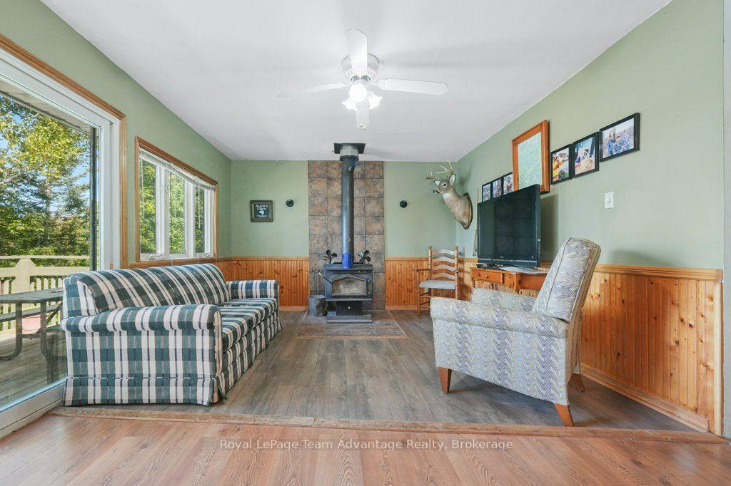 Photo 9 of 6 Horn Lane, Whitestone, Hagerman — HOMEH