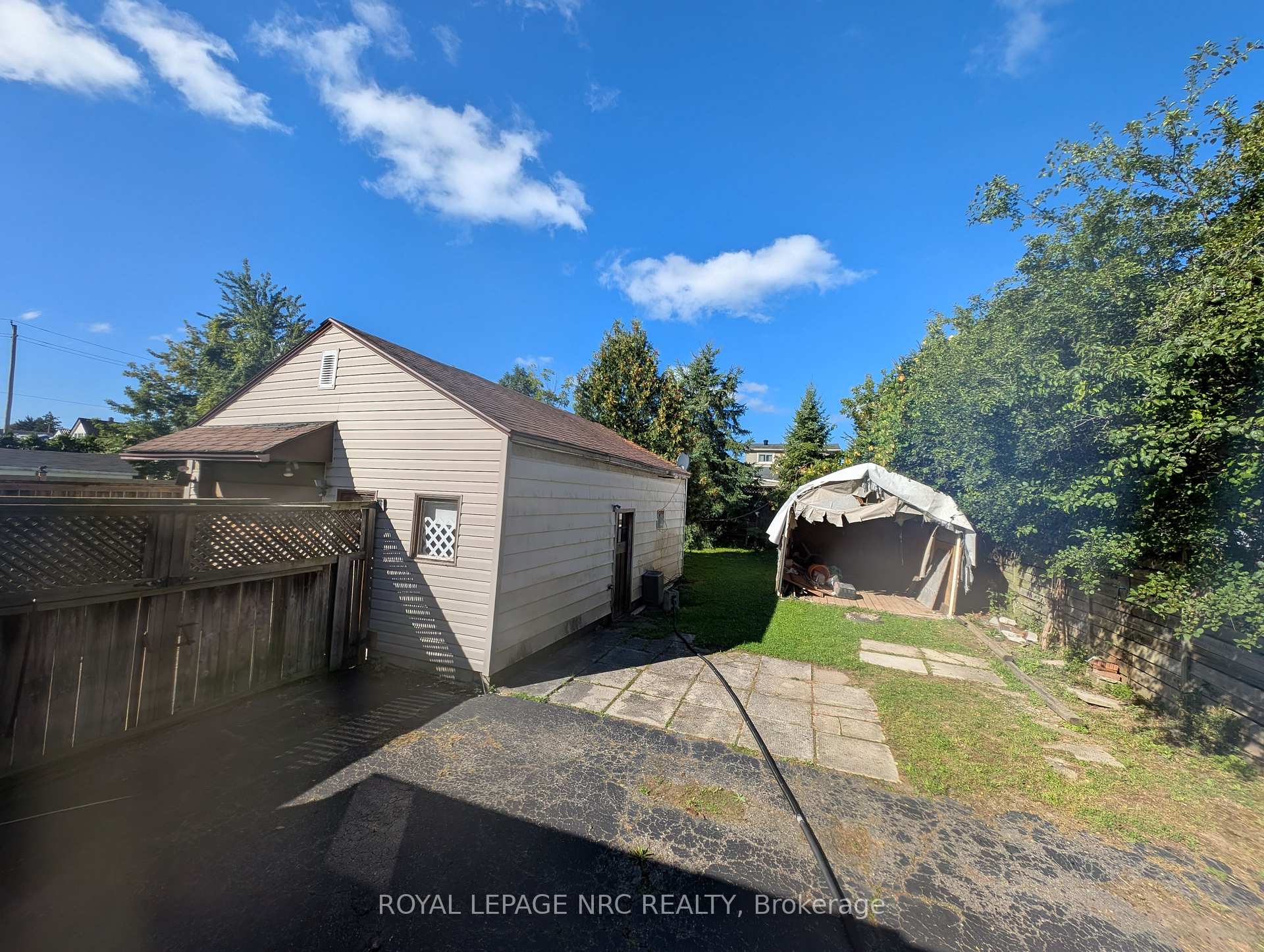 Photo 27 of 4353 Fifth Avenue, Niagara Falls, Downtown — HOMEH