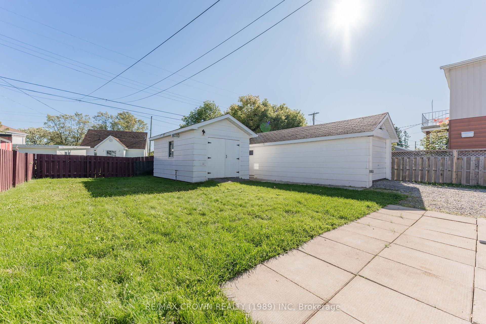 Photo 2 of 13 Pine Crescent, Kapuskasing — HOMEH
