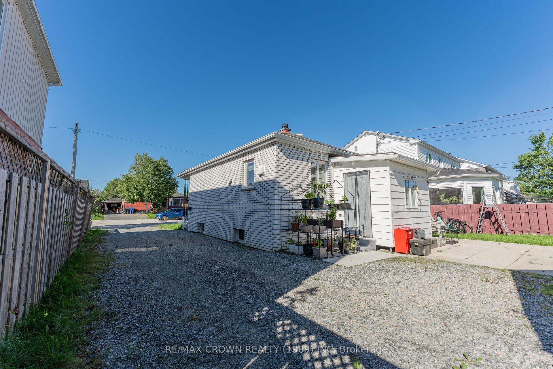 Photo 38 of 13 Pine Crescent, Kapuskasing — HOMEH