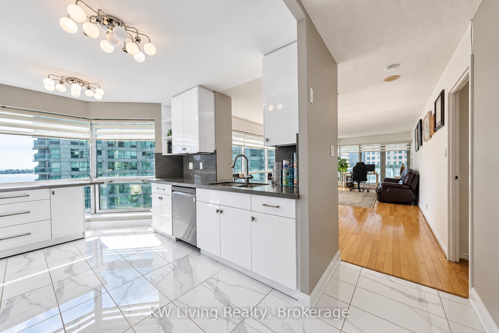 Photo 6 of Unit 1702, 10 Yonge Street, Toronto, Waterfront Communities — HOMEH