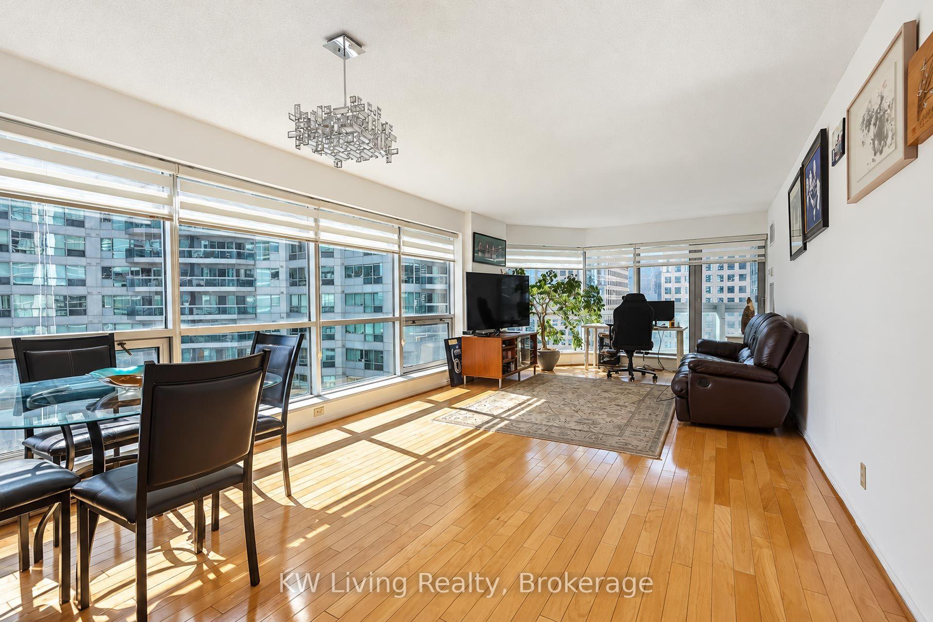 Photo 16 of Unit 1702, 10 Yonge Street, Toronto, Waterfront Communities — HOMEH