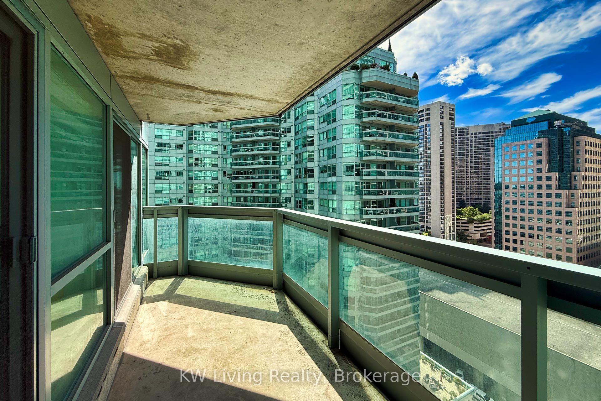 Photo 30 of Unit 1702, 10 Yonge Street, Toronto, Waterfront Communities — HOMEH