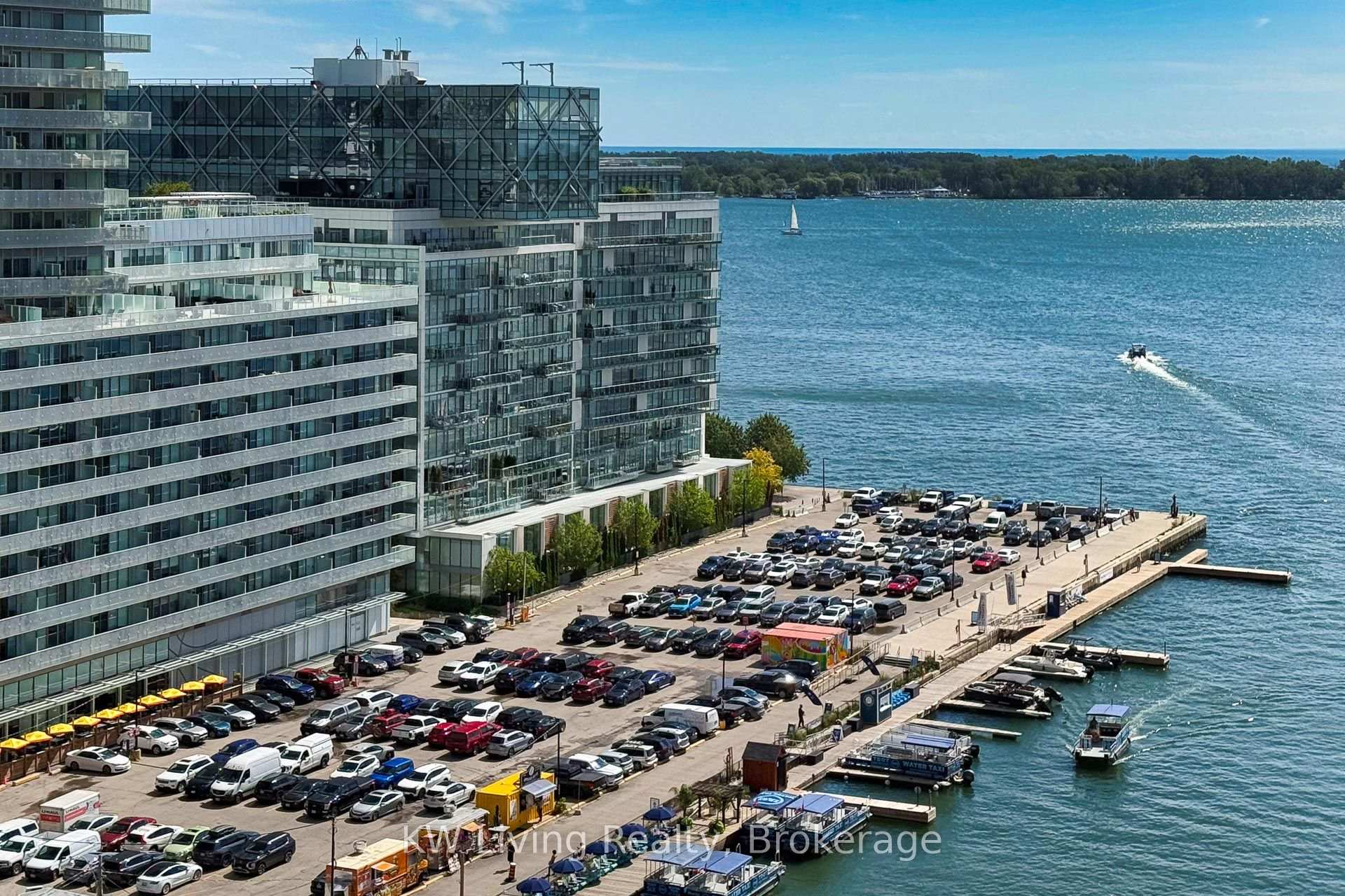 Photo 34 of Unit 1702, 10 Yonge Street, Toronto, Waterfront Communities — HOMEH