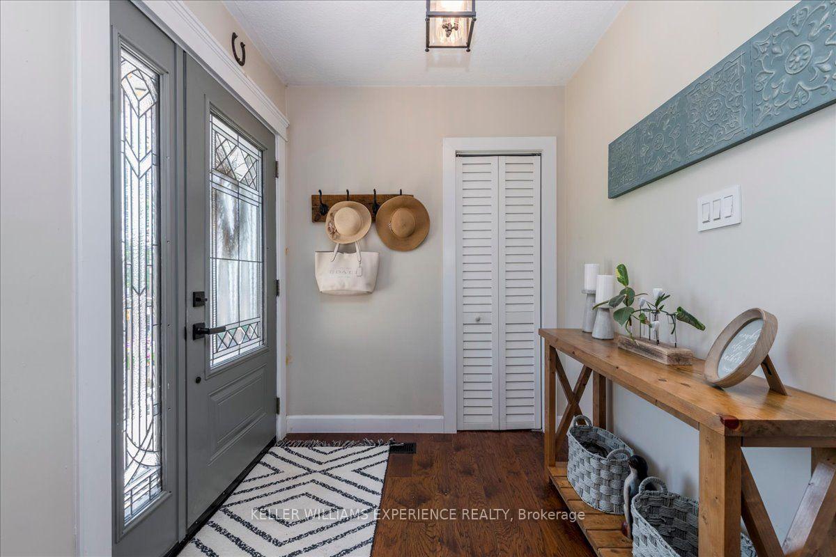 Photo 3 of 92 Johnson Street, Barrie, Codrington — HOMEH