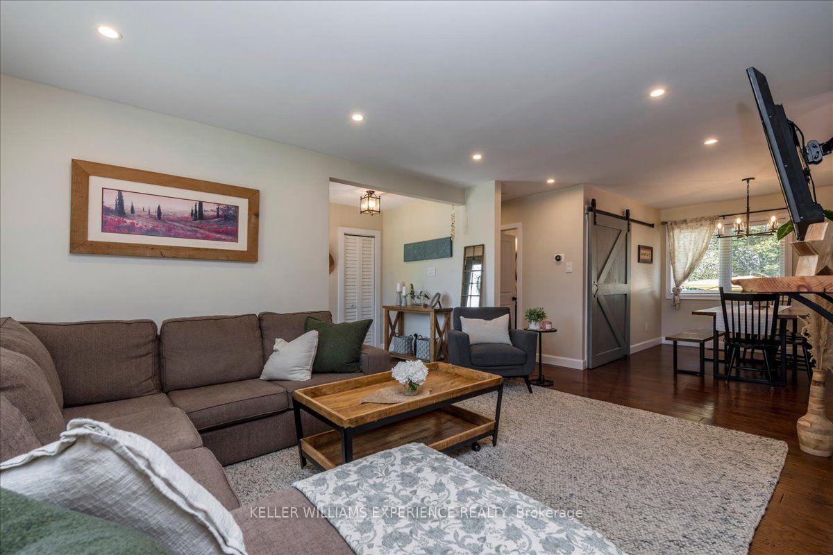 Photo 6 of 92 Johnson Street, Barrie, Codrington — HOMEH