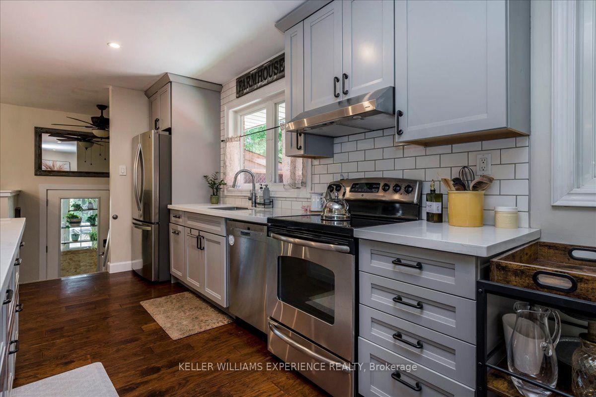 Photo 11 of 92 Johnson Street, Barrie, Codrington — HOMEH